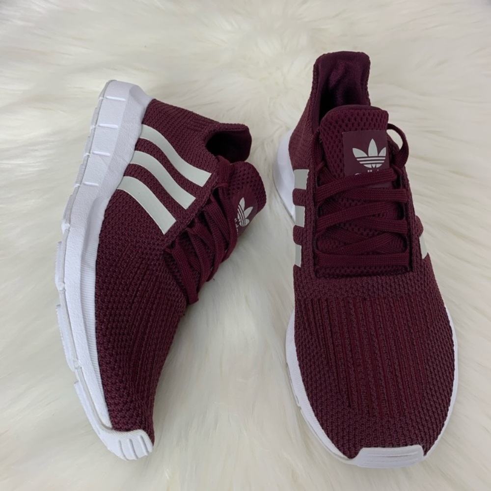 Adidas Swift Run Shoes Women’s New - Picture 4 of 5